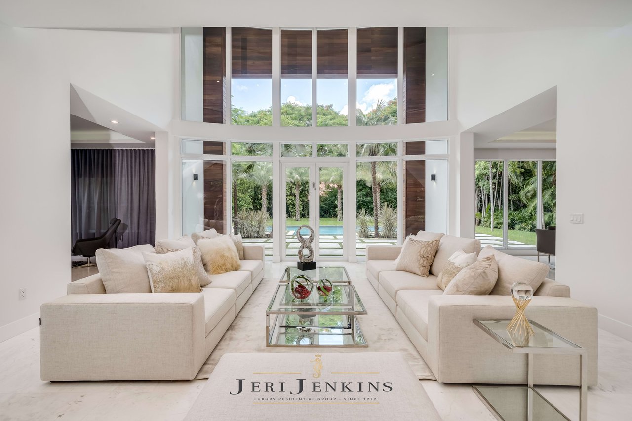 525 Melaleuca Lane