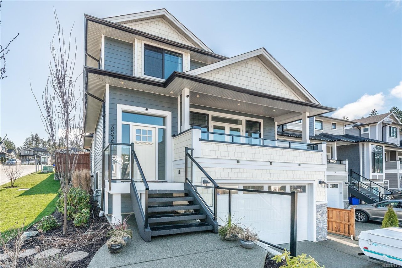 3535 Paperbark Cres