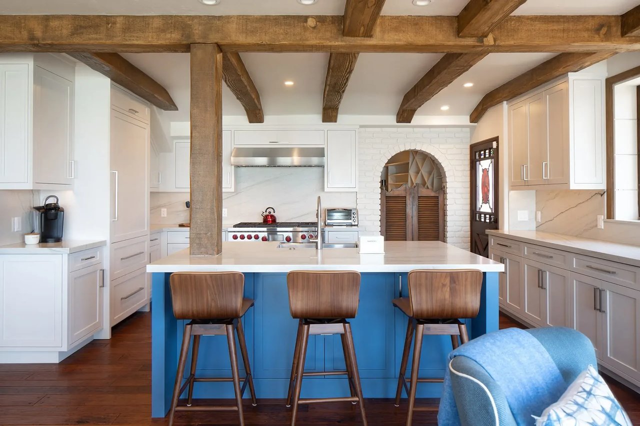 CARMEL HIGHLANDS LUXURY RENTAL - "SHIPROCK"