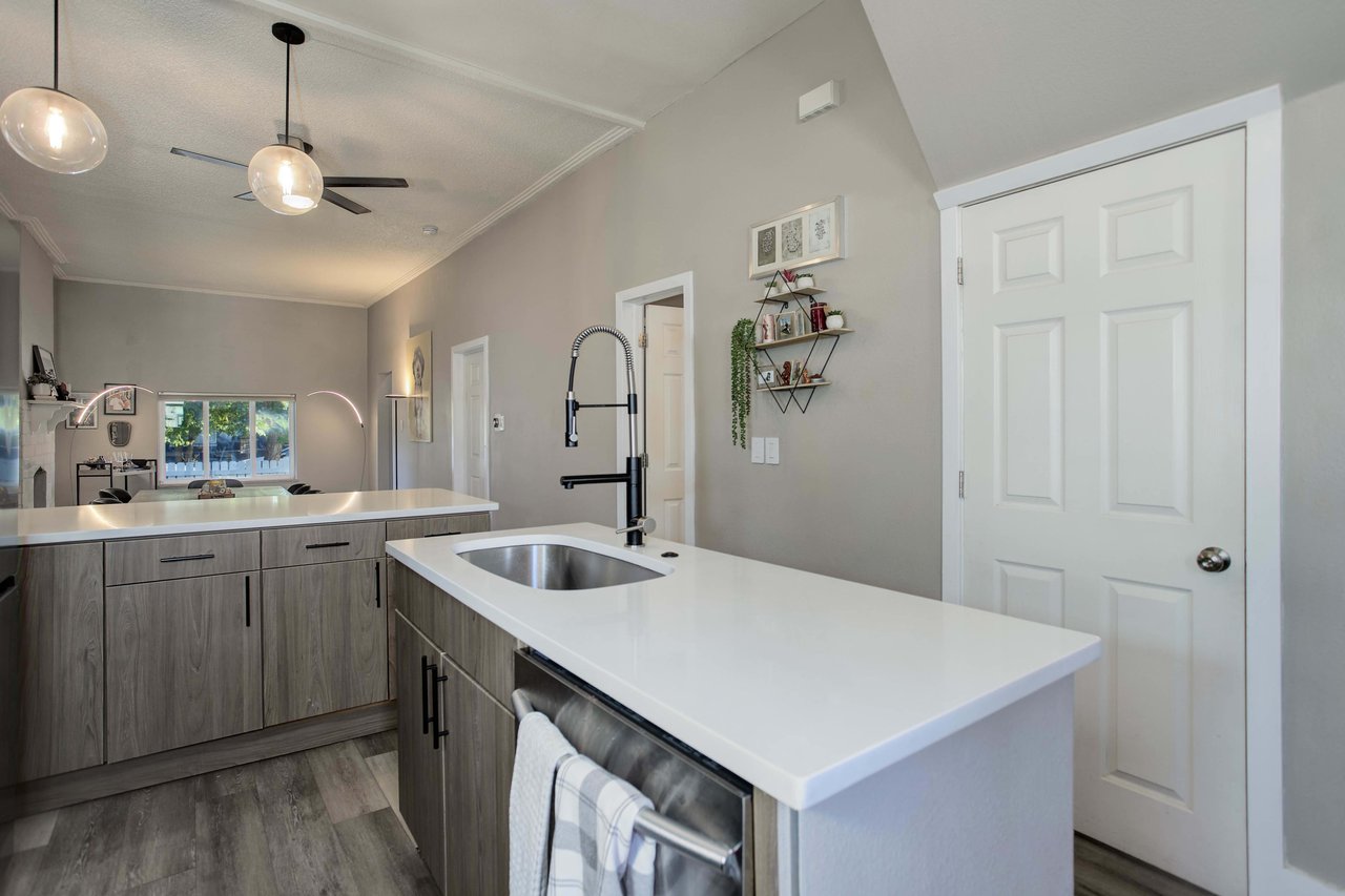 Modern Classic Cottage