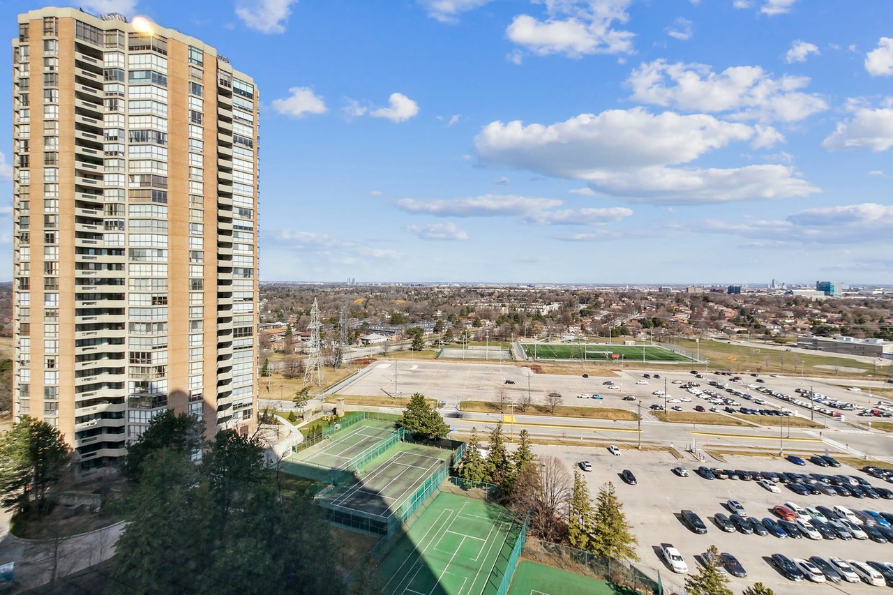 65 Skymark Drive #1407