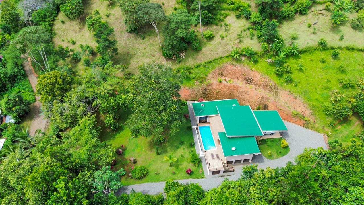 Casa La Paz: A Private Oasis of Luxury and Adventure in the Heart of Ojochal!