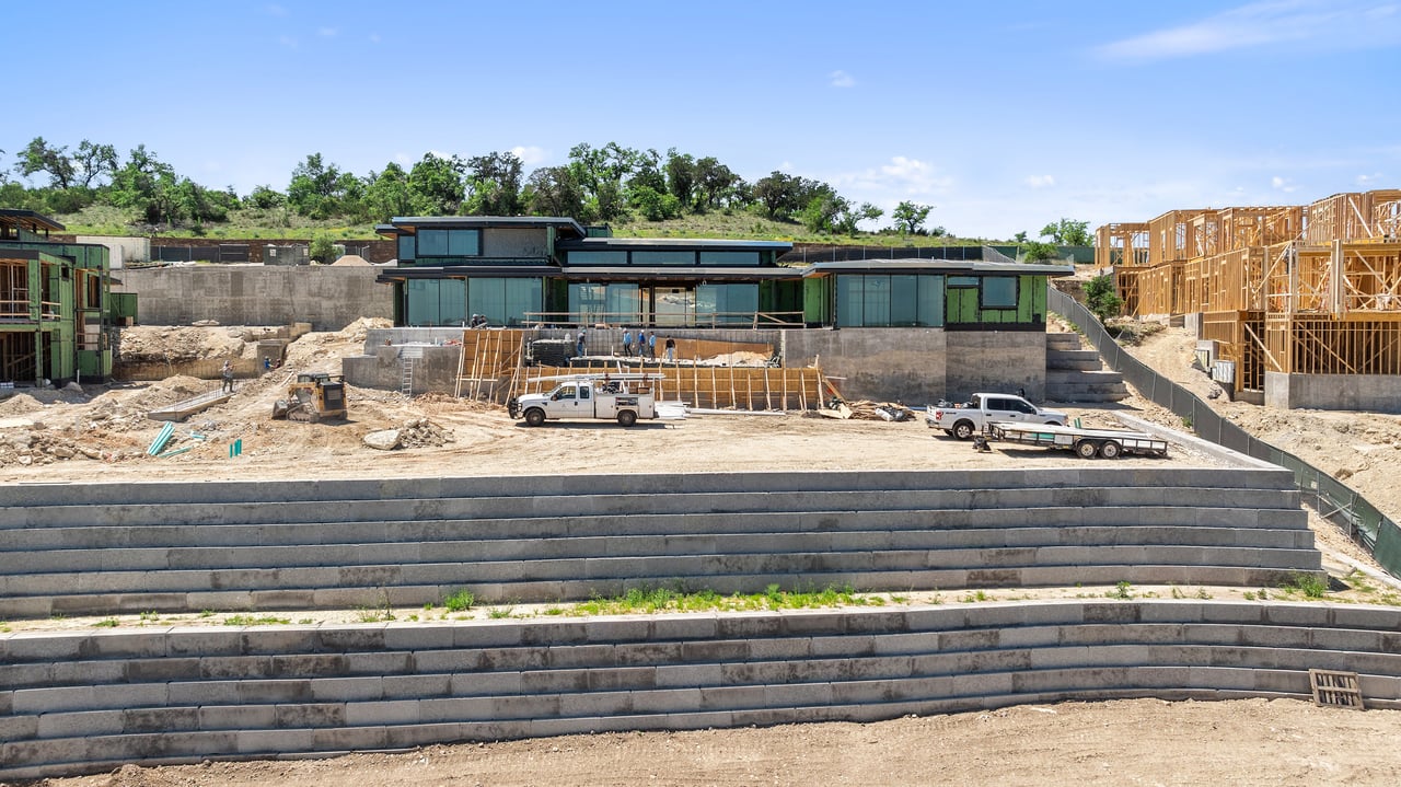 4909 Honey Daisy Way