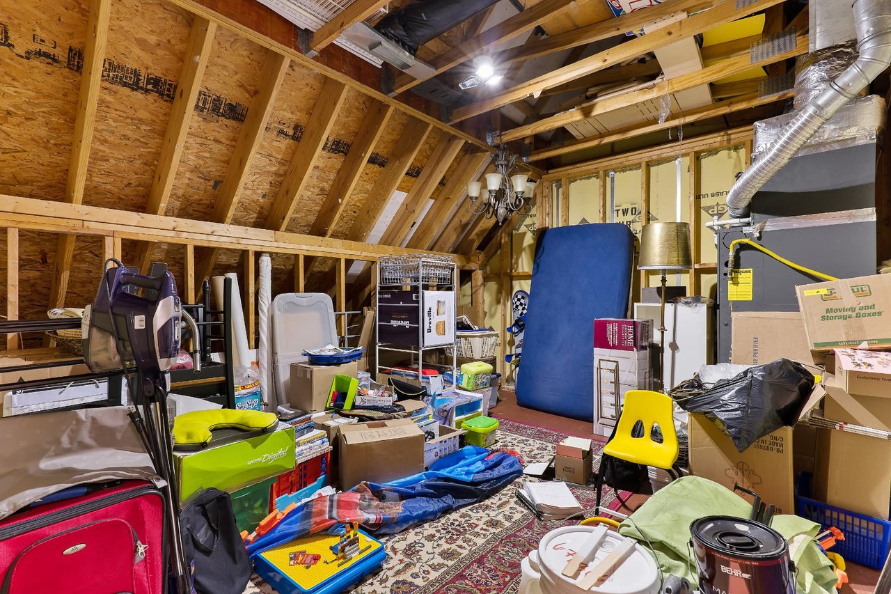 704 Abbey Village Circle