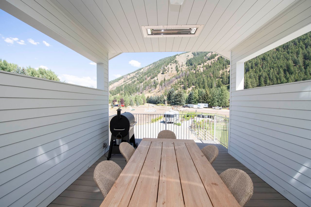 126 Hyndman View Drive