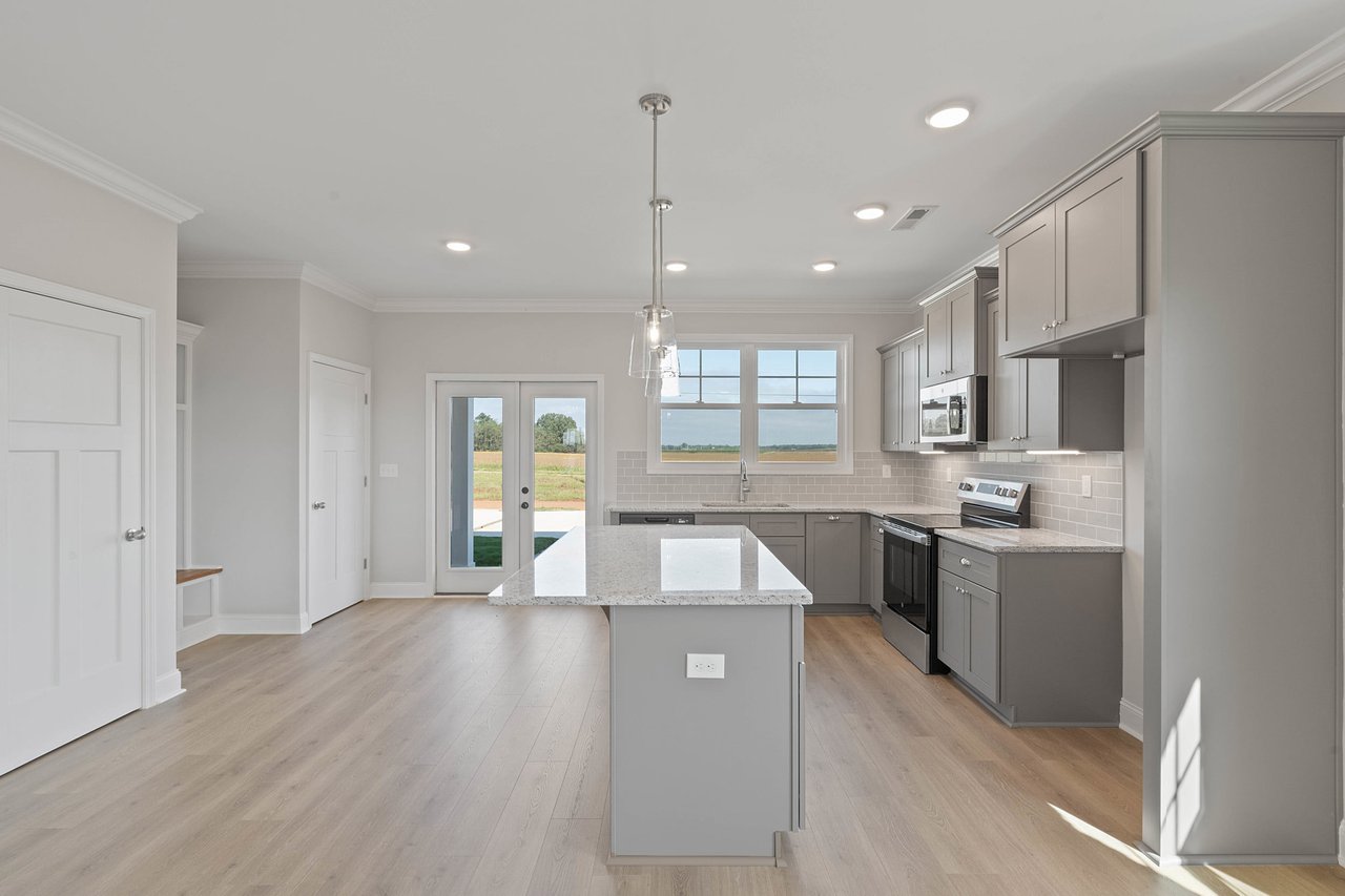 BEAUTIFUL TOWNHOME
