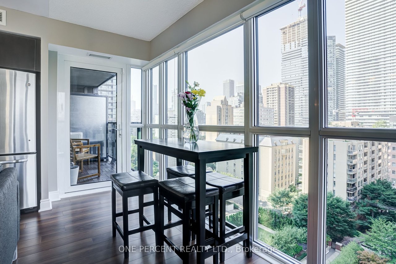 28 Ted Rogers Way 1109