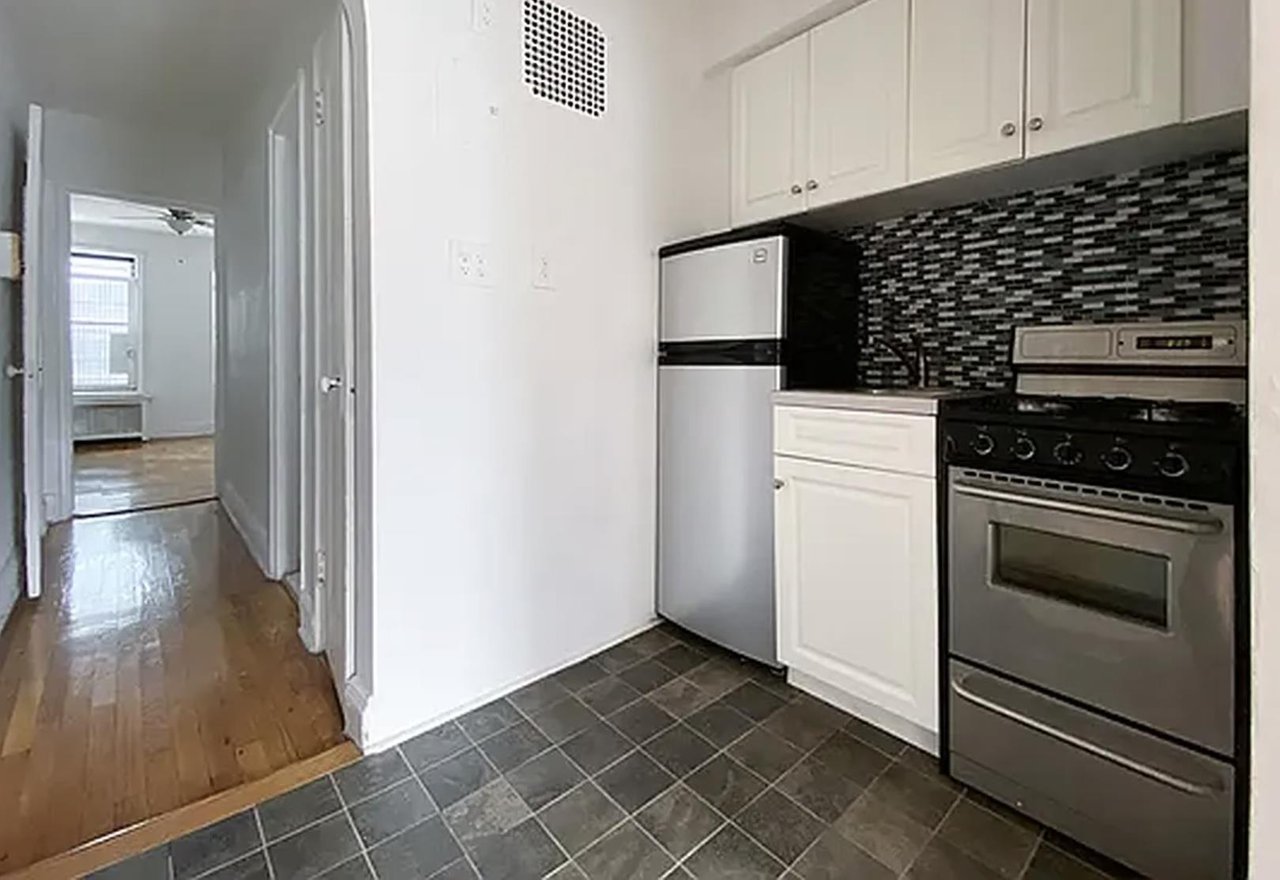 341 East 22nd Street, Apt 4-A