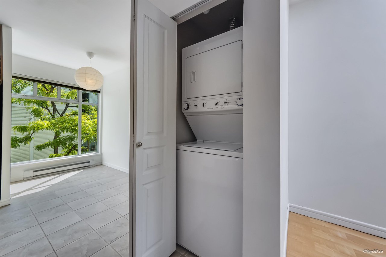 303-3727 W 10th Avenue, Vancouver