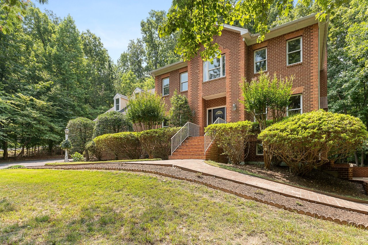 3328 Robious Forest Way