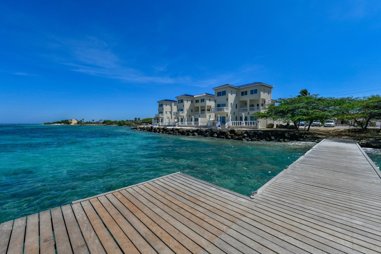 Savaneta Beachshore Serenity