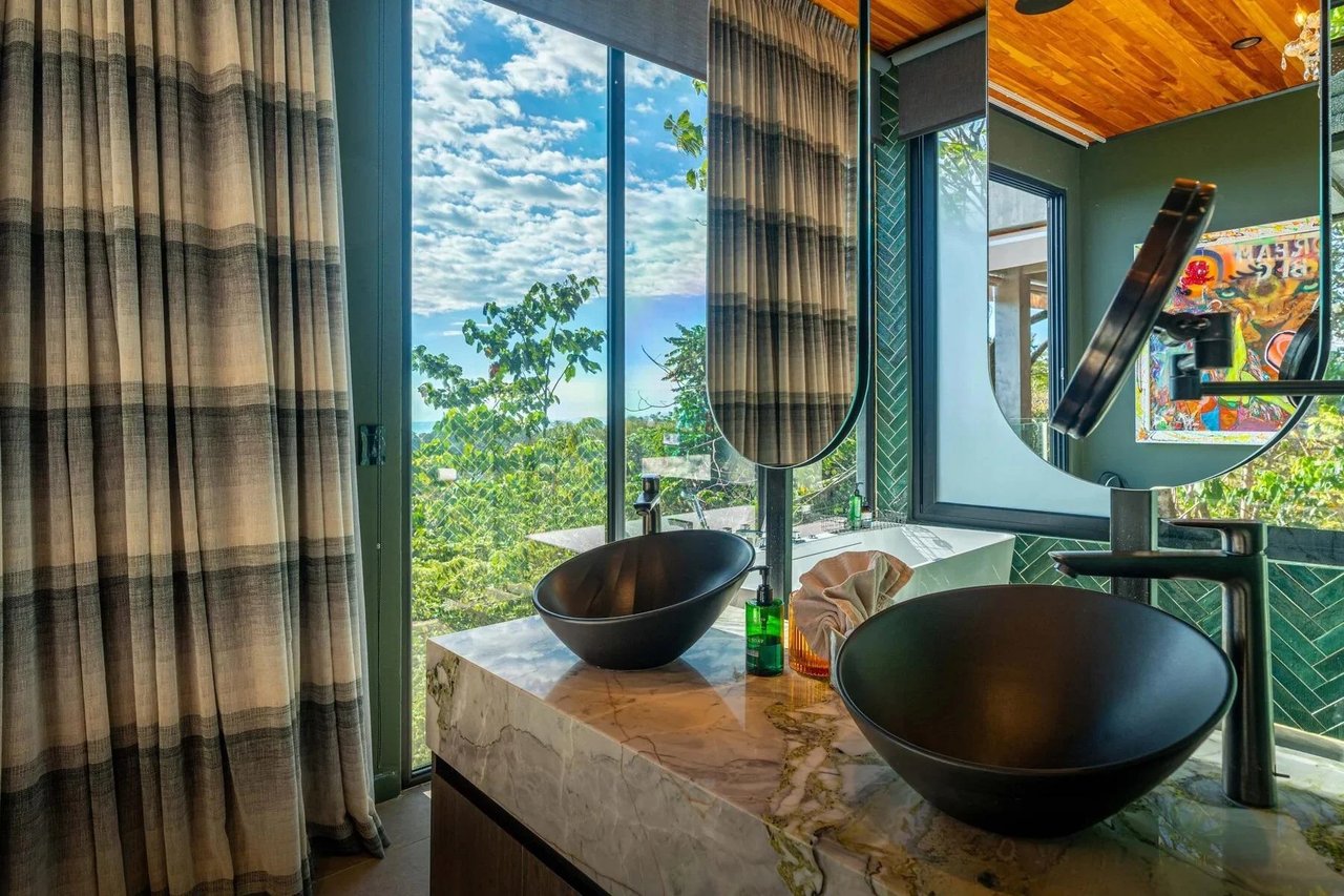 Rooftop Pool Modern Luxury Estate, Manuel Antonio, Puntarenas