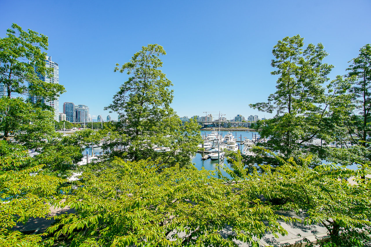 1228 Marinaside Crescent, #116 