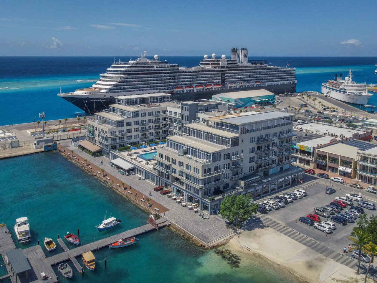 Harbour House 602 S