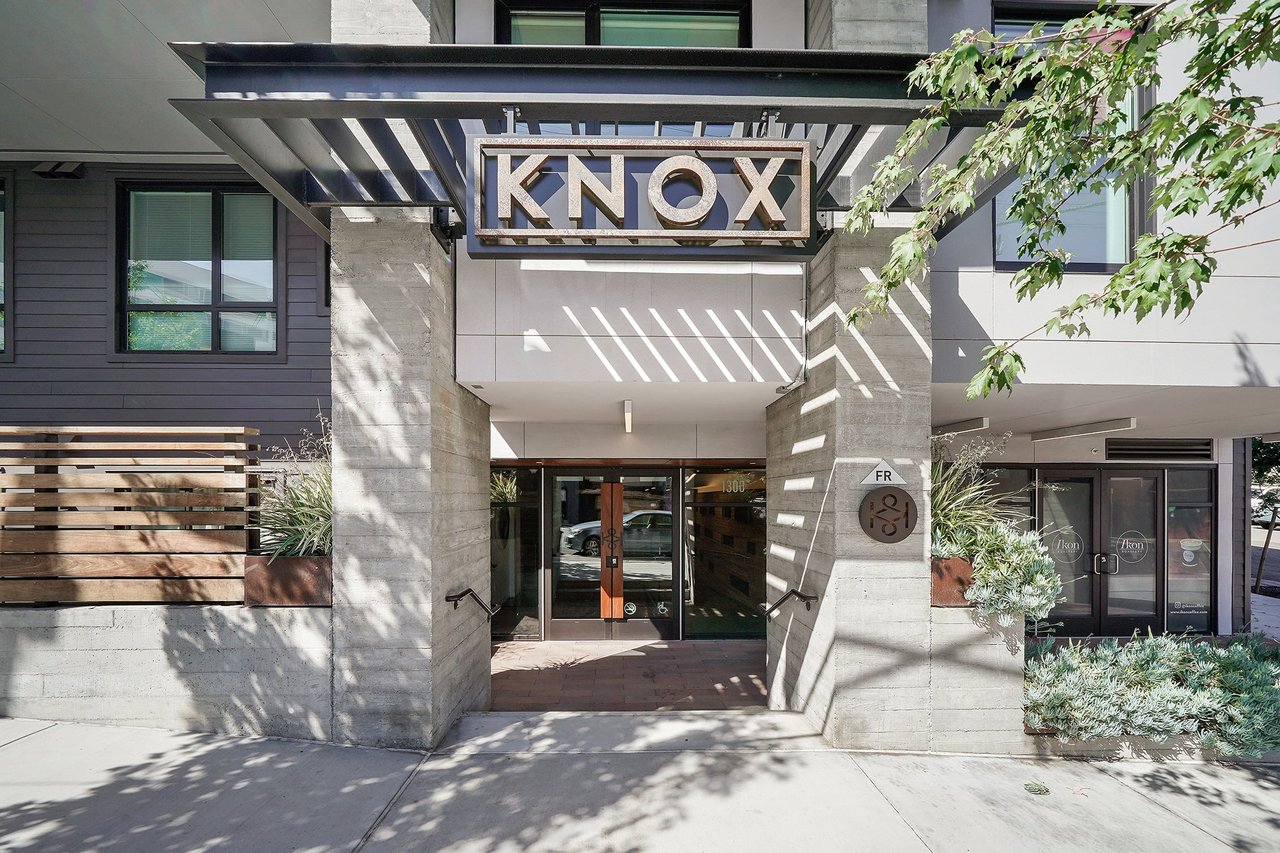 Knox Unit 215