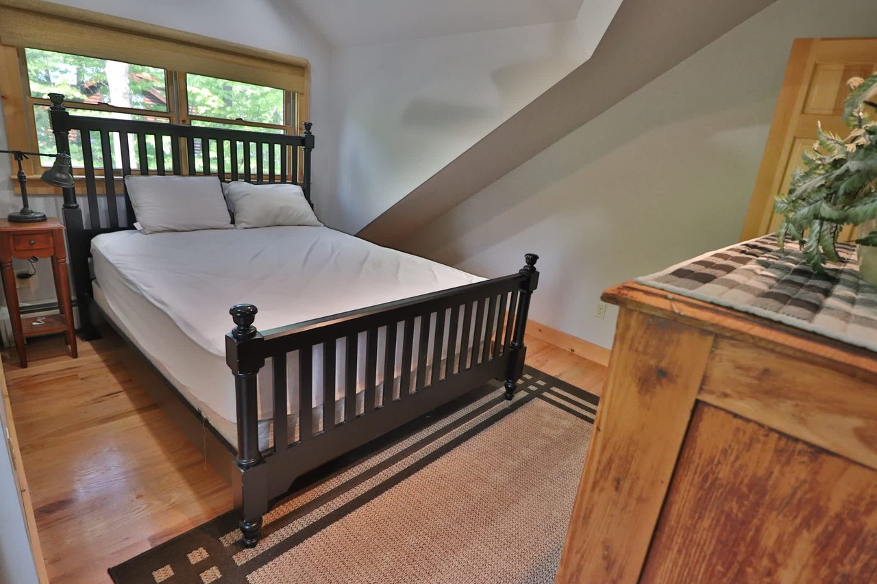 Single family log home ski season rental