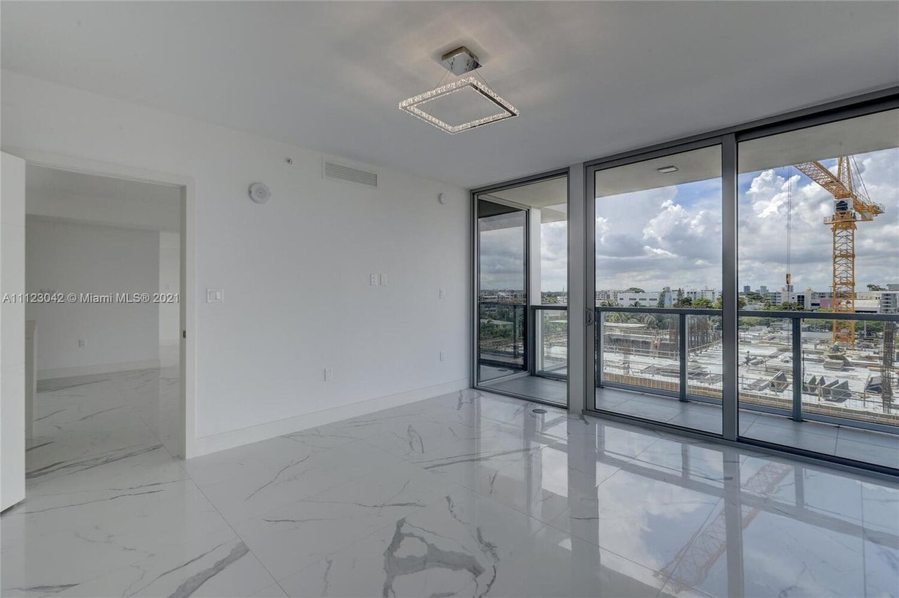 9521 E Bay Harbor Dr, #LP801