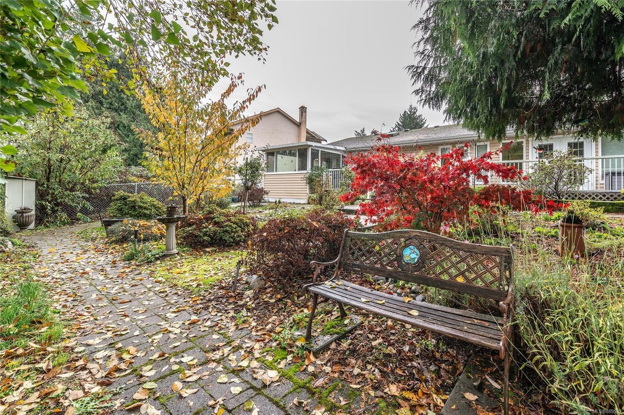 852 Ankathem Pl