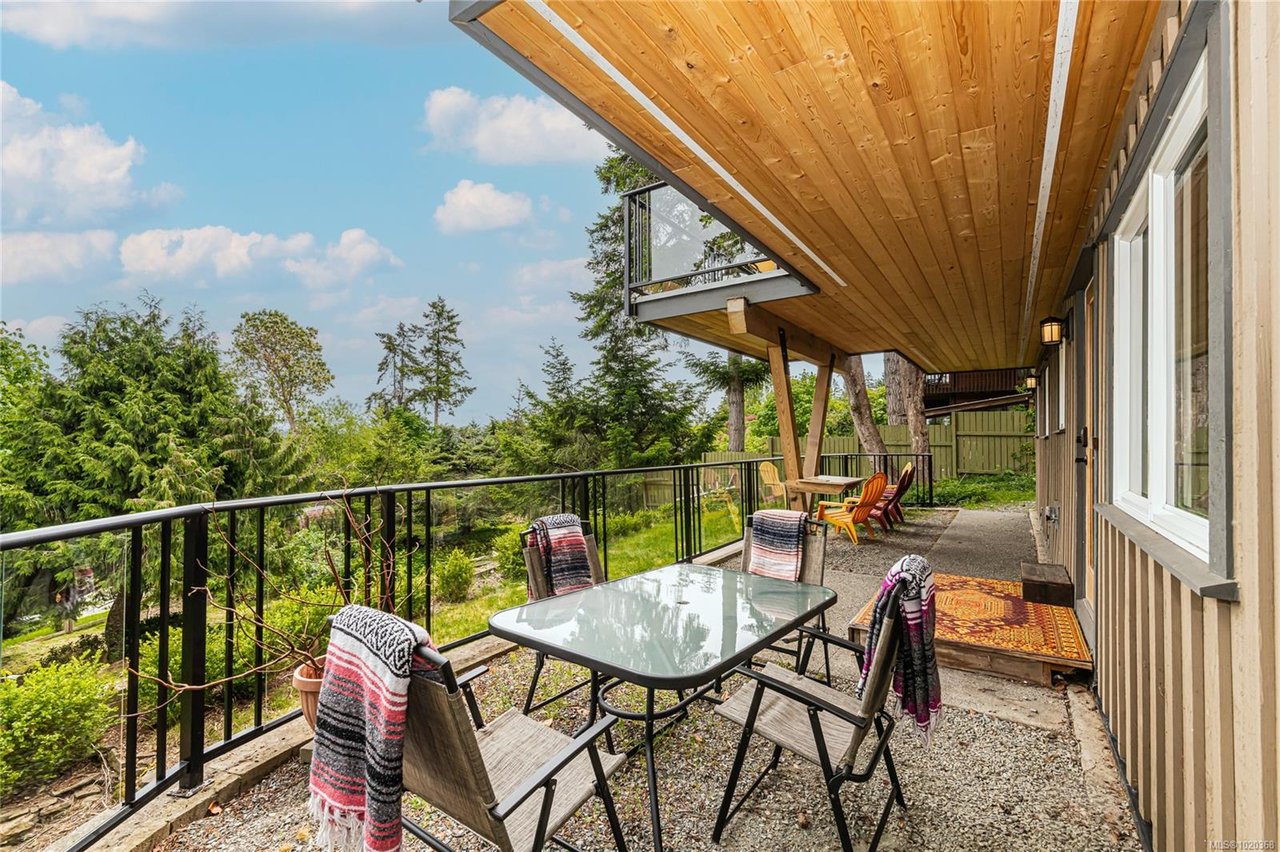 140 Mt. Baker Cres