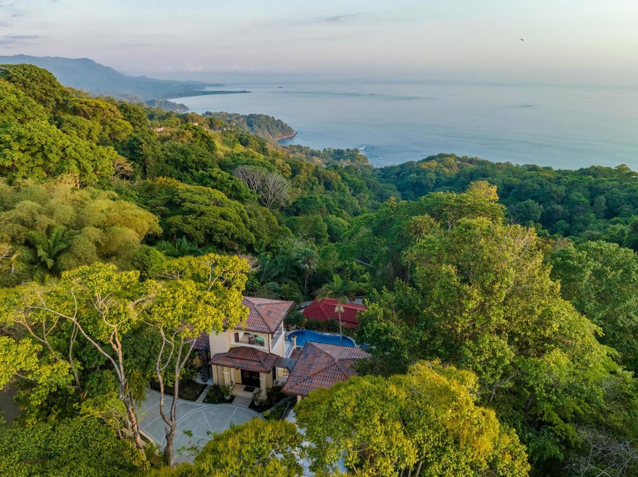 Private Ocean View Estate, Dominical, Puntarenas
