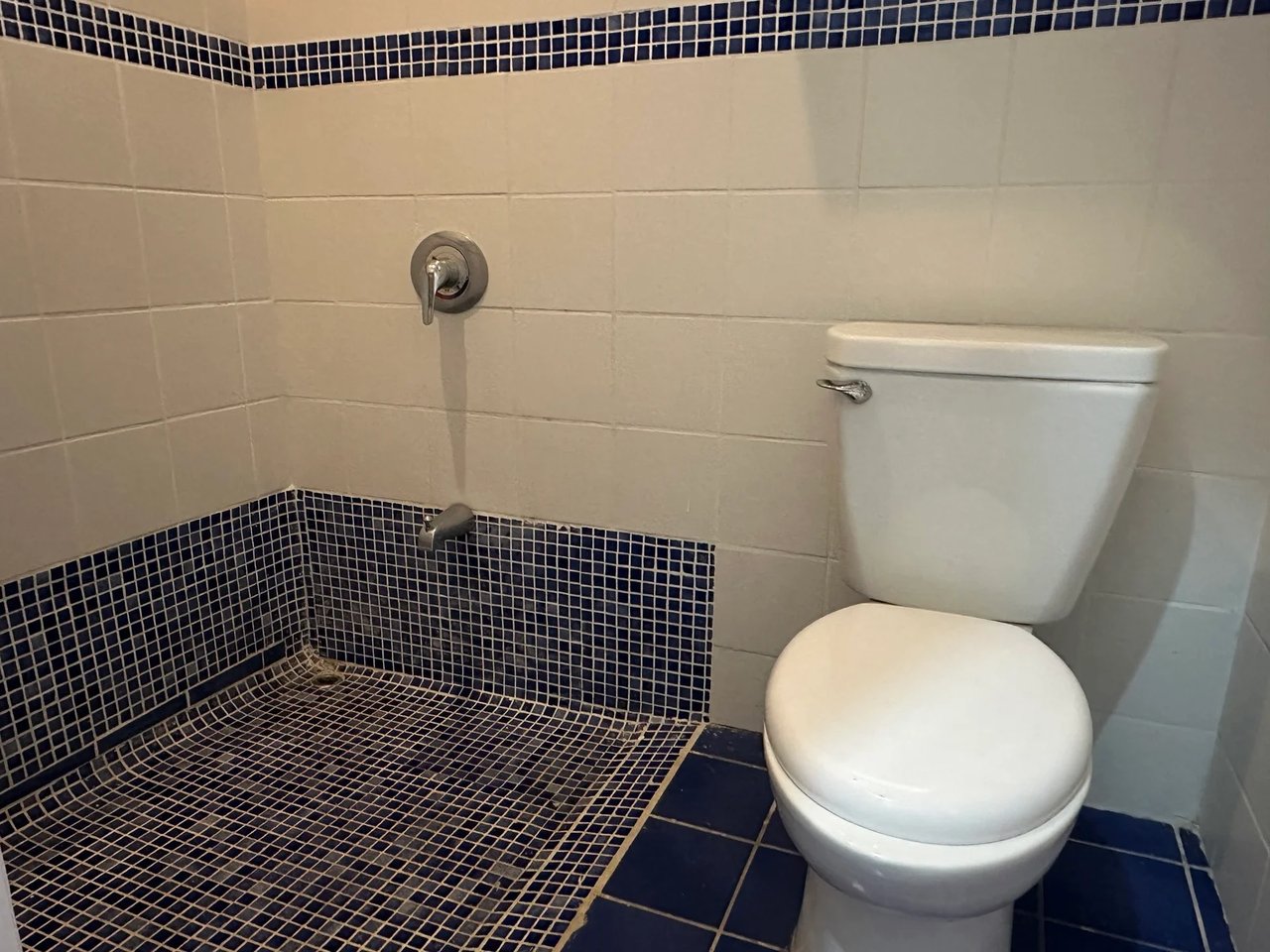 Single Level Golf Residence, Santa Ana, San Jose