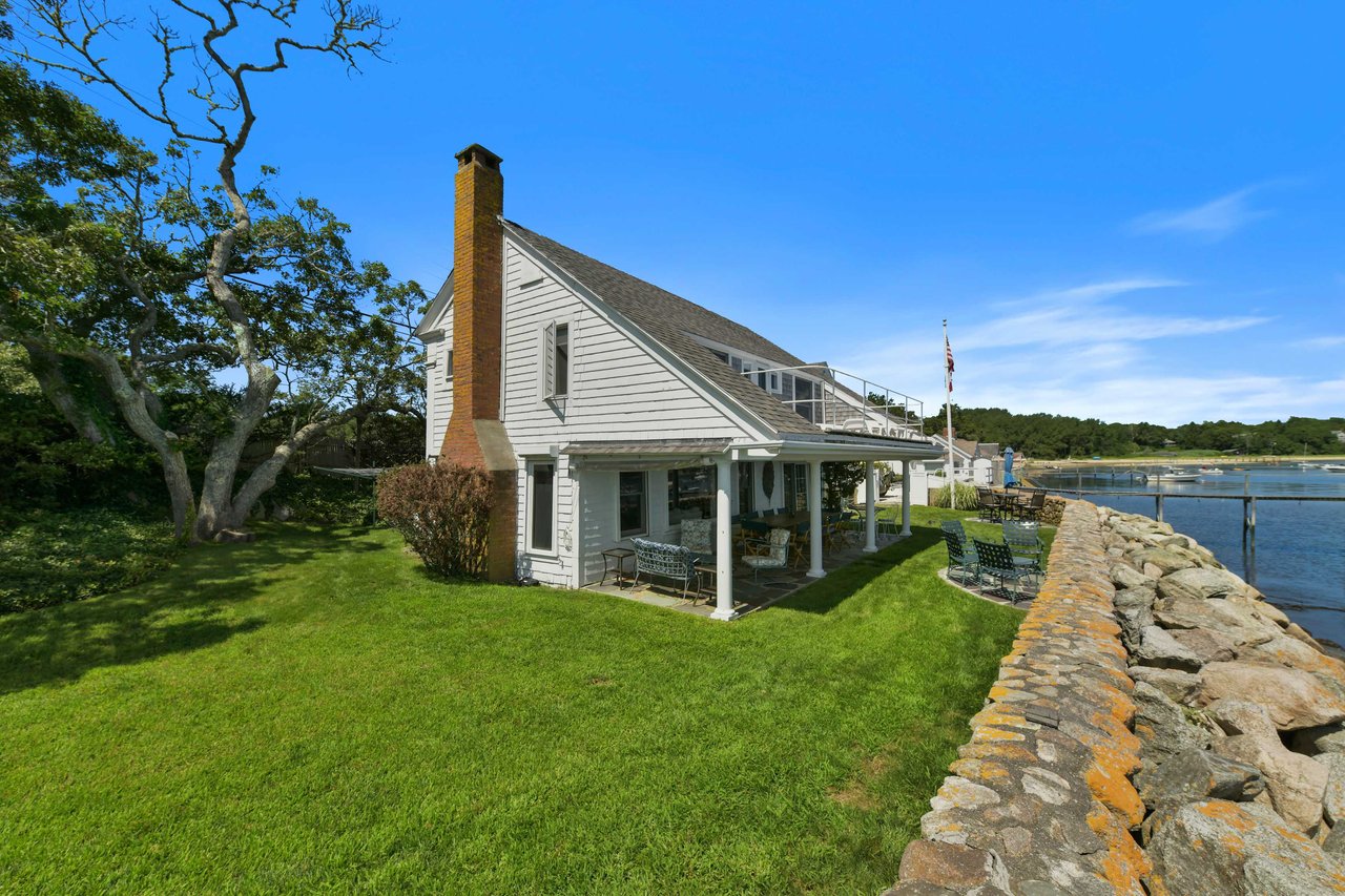 Waterfront on Little Pleasant Bay