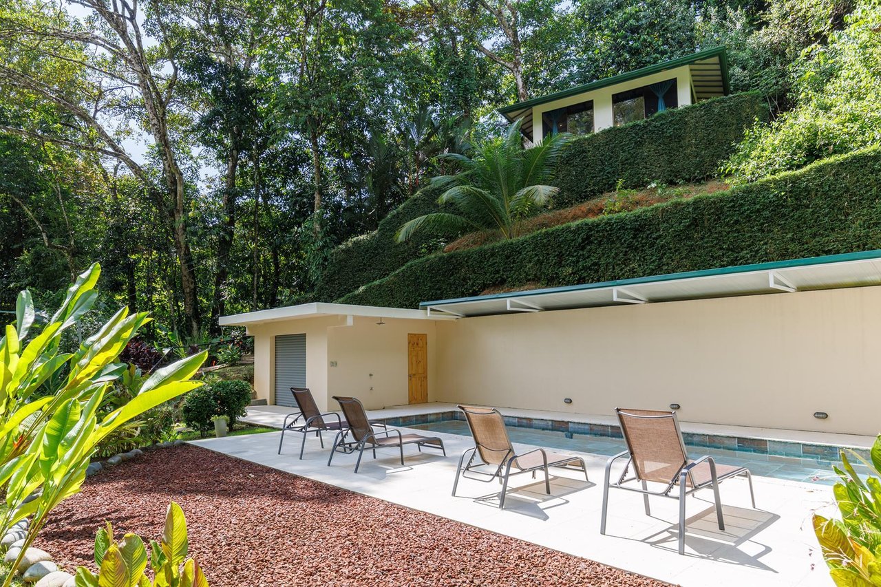 Riverside Wellness Boutique Hotel, Ojochal, Puntarenas