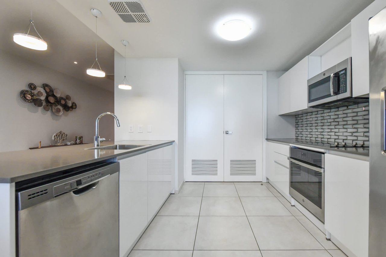 O Condominium Unit 40 Penthouse