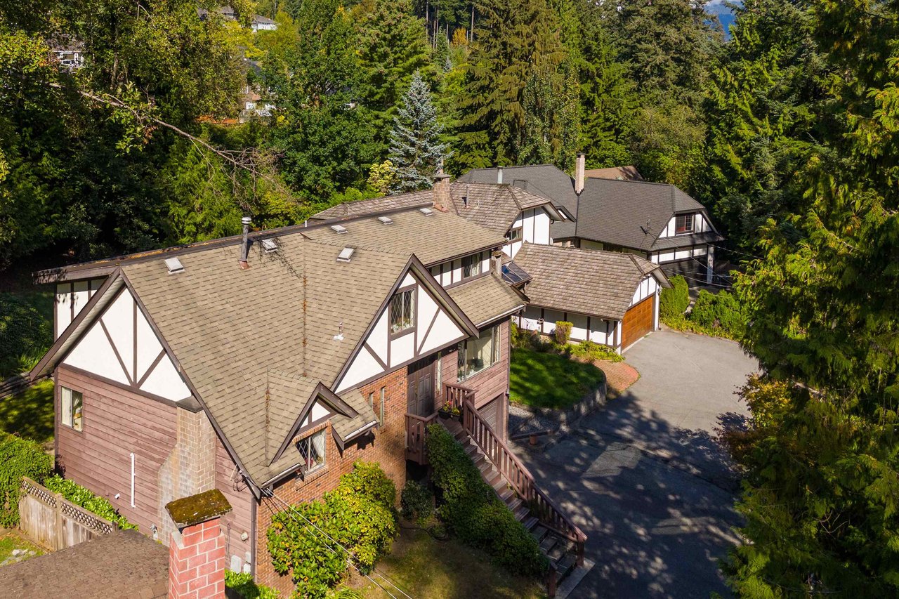 864 Wellington Dr