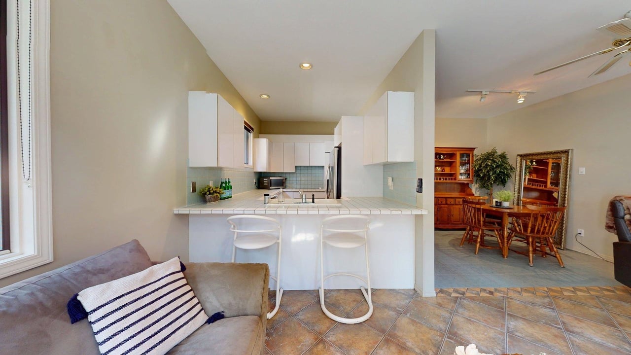 2064 Chamonix Cres
