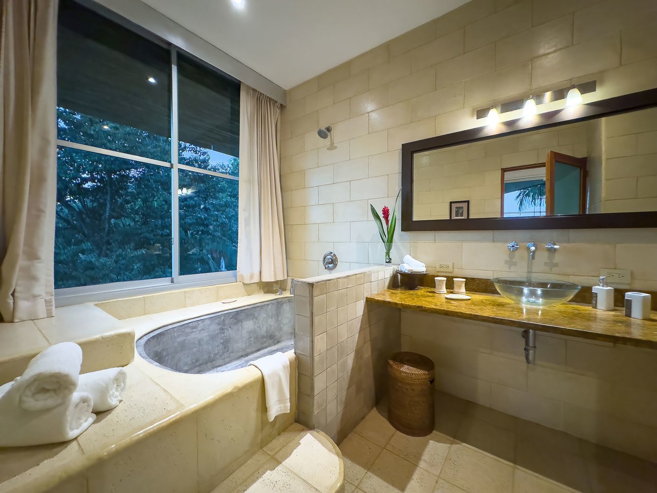 Luxury Mountain and Ocean View Villa, Manuel Antonio, Puntarenas