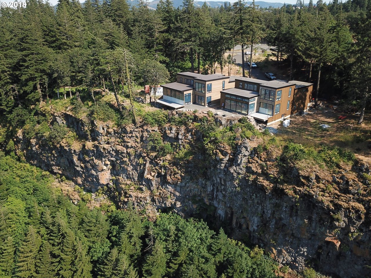 Westcliff Dr Unit 3