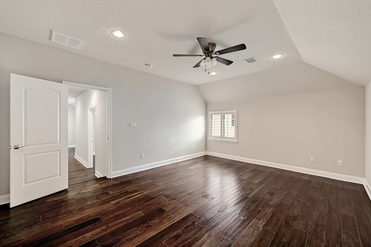 Stunning 5-Bedroom Luxury Home with Breathtaking Hill Country Views in Gated Community! | Short Walk to Lake Travis H.S. | Resort-style Amenities