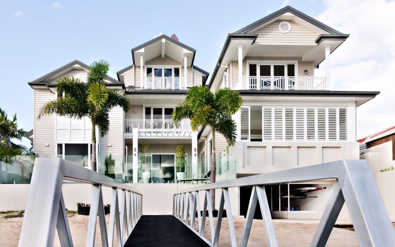 What No One Tells You About Buying Sarasota Luxury Homes