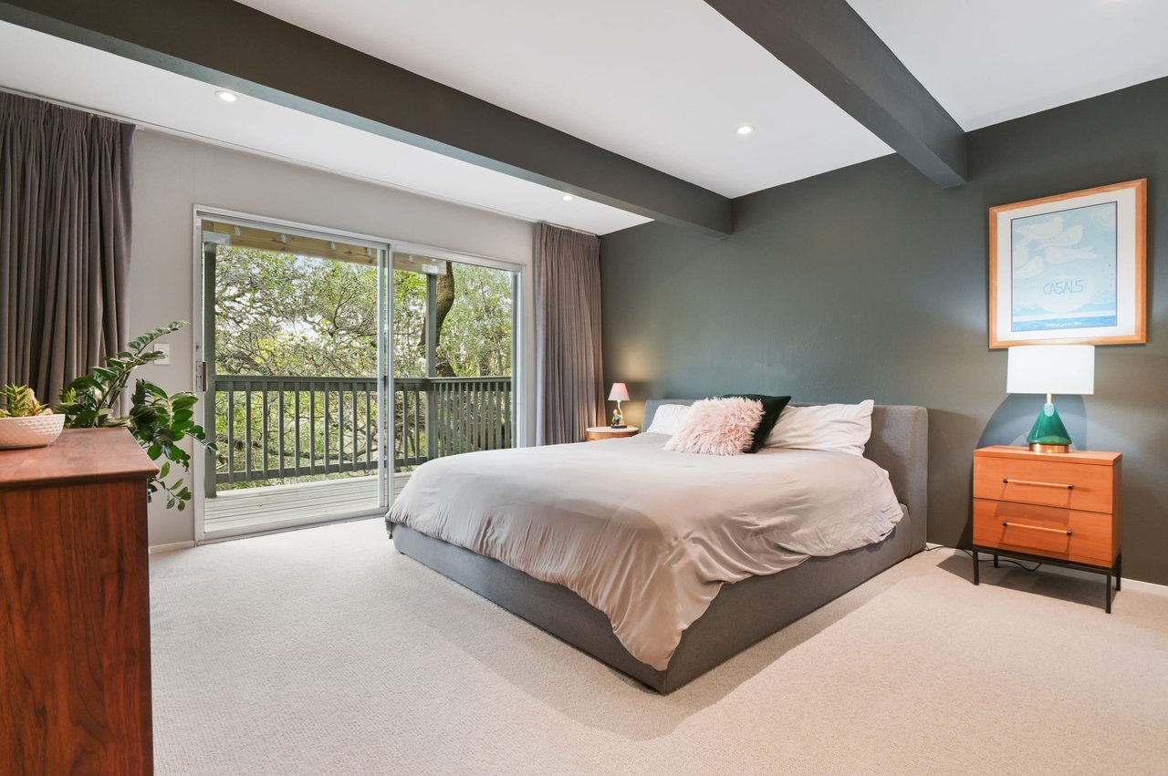 33 Bonnie Brae Dr
