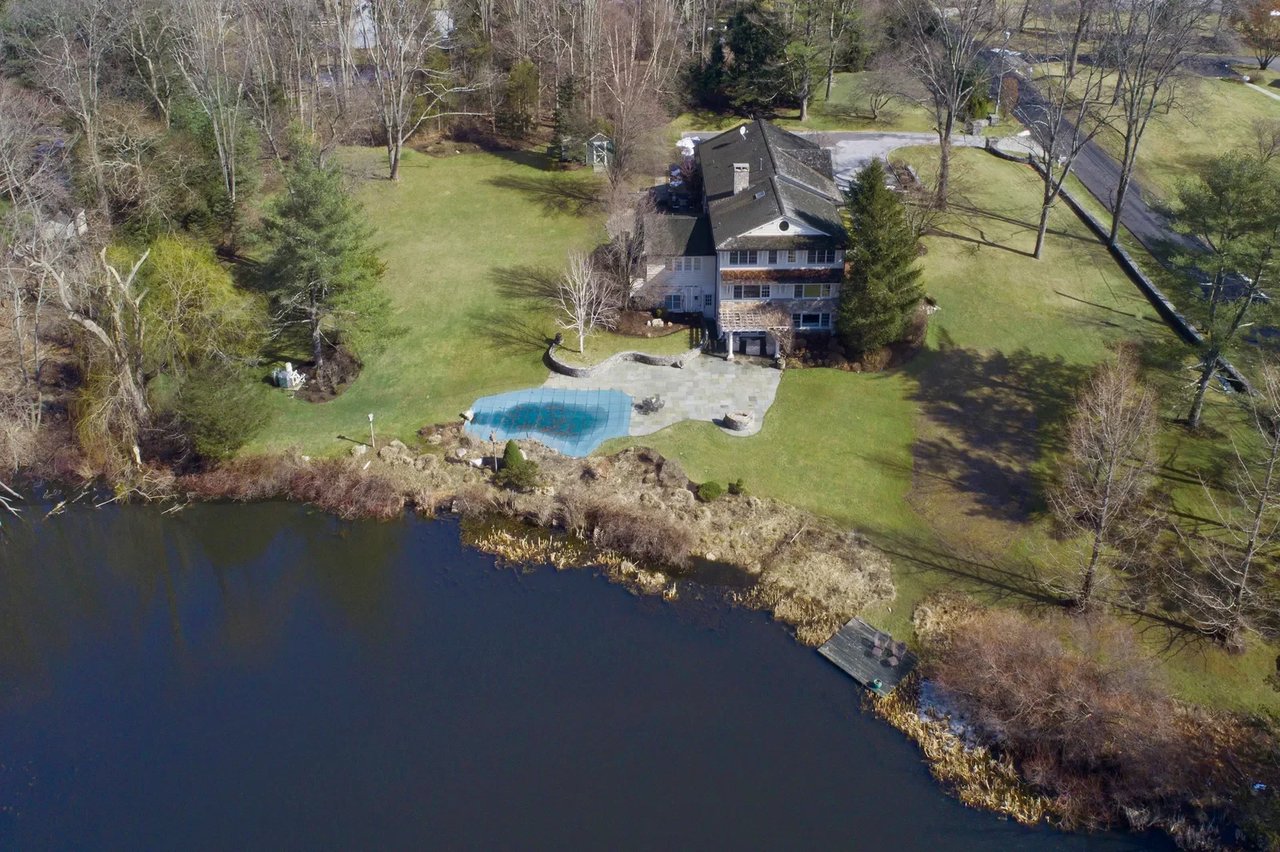 11 Carrington Drive