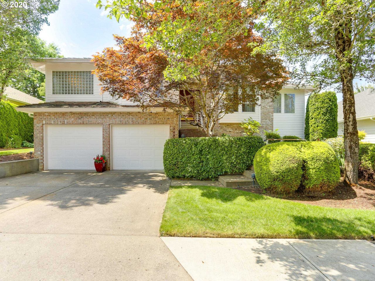 2493 SW PHYLLIS DR