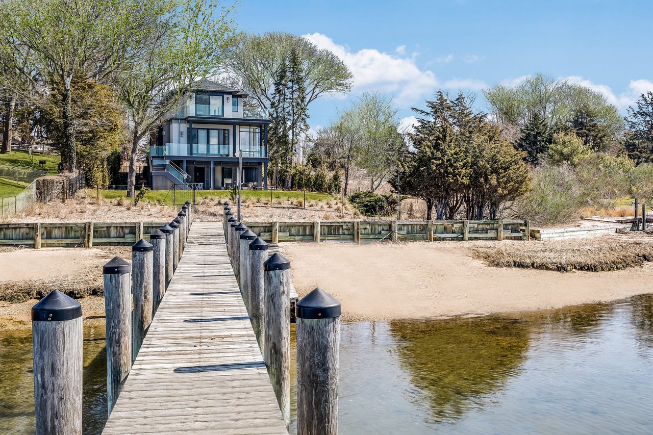 148 Redwood Rd