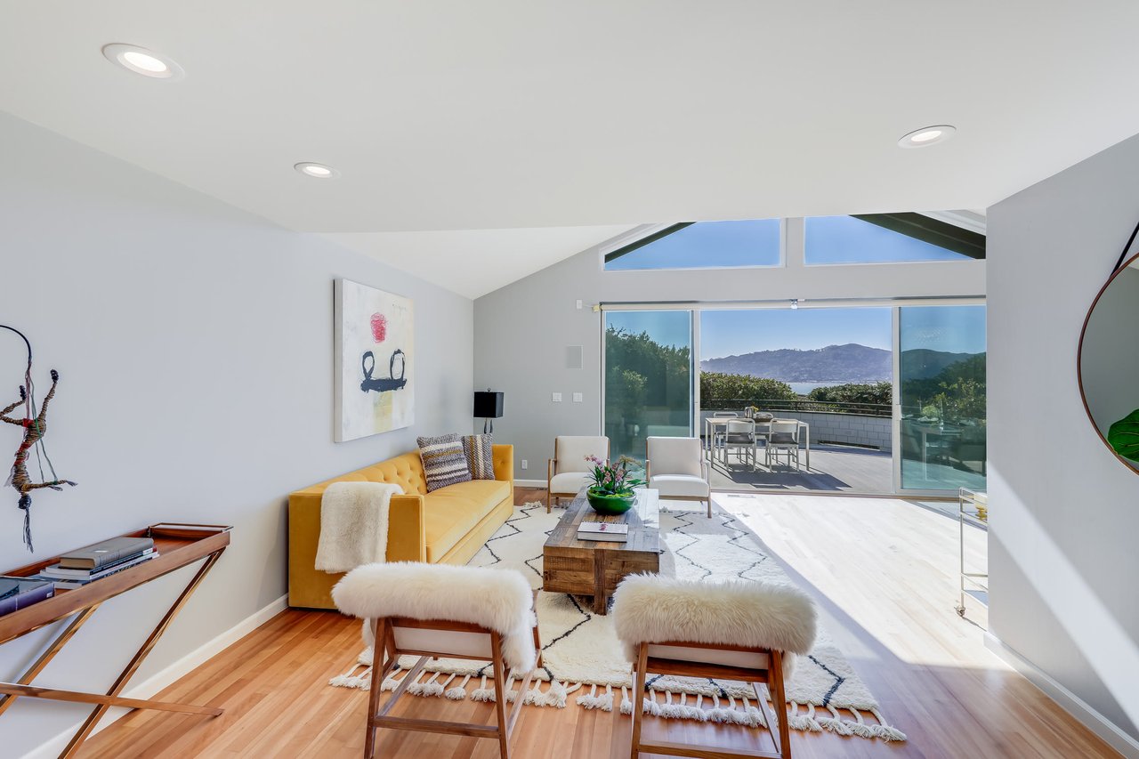 16 Mark Terrace, Tiburon