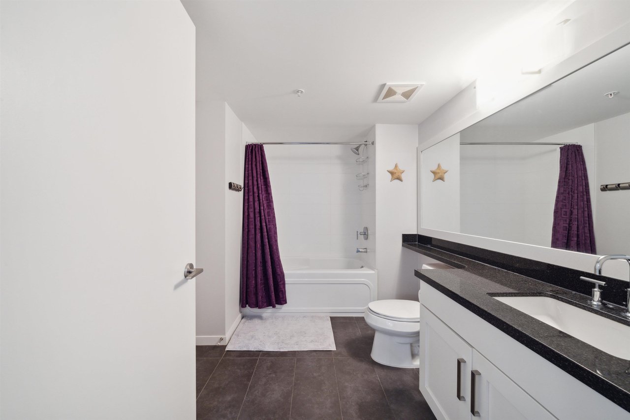 706-2133 Douglas Rd