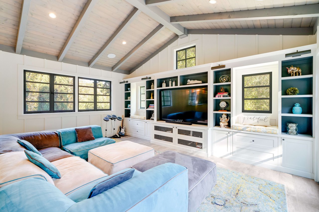 Luxury Lease in Studio City's Fryman Canyon