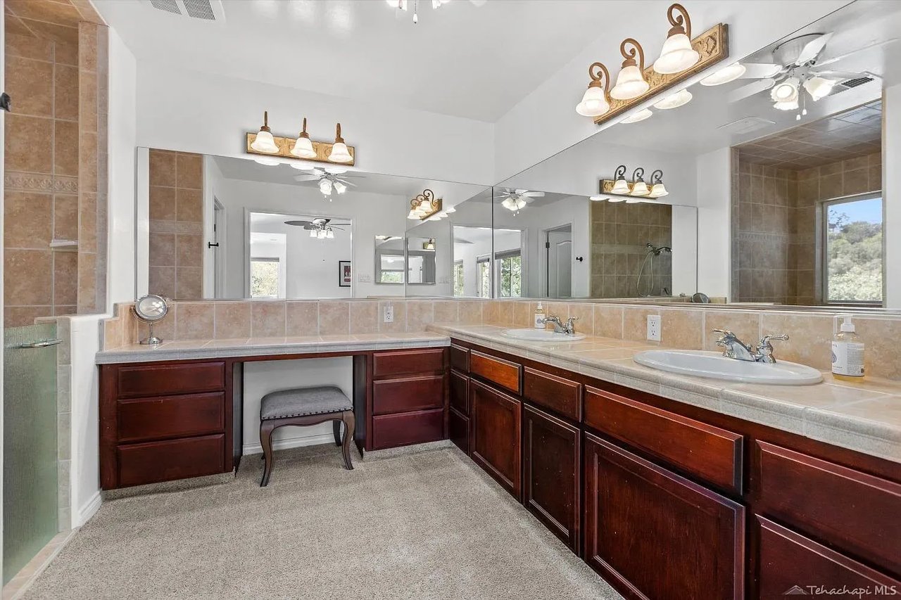20301 Hart Creek Dr