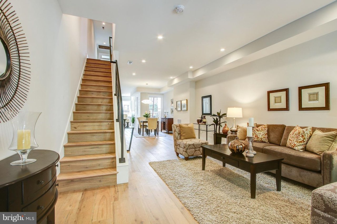 324 10th Street