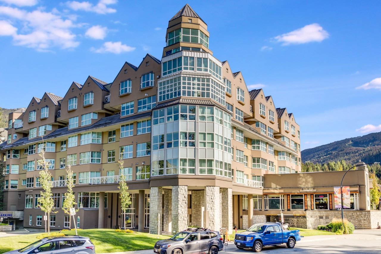 417-4557 Blackcomb Wy