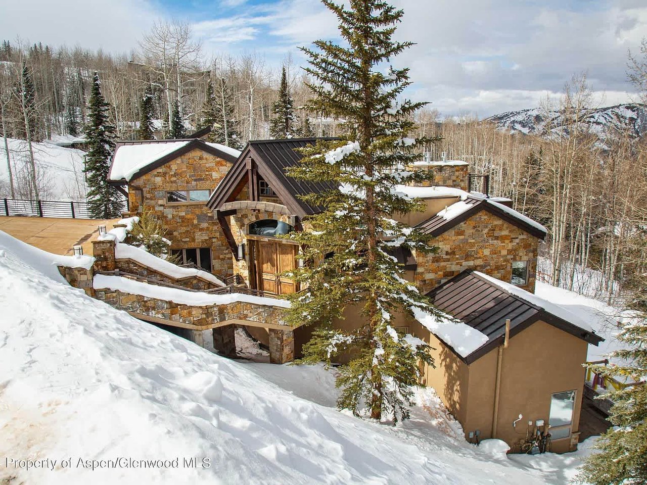  Perfect Gateway with Great Ski Acess - Snowmass Village