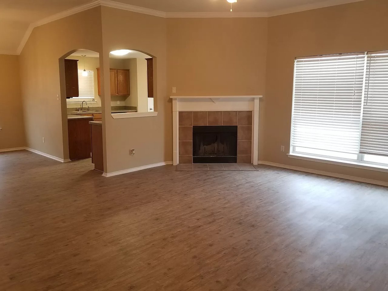5324 Archer Dr
