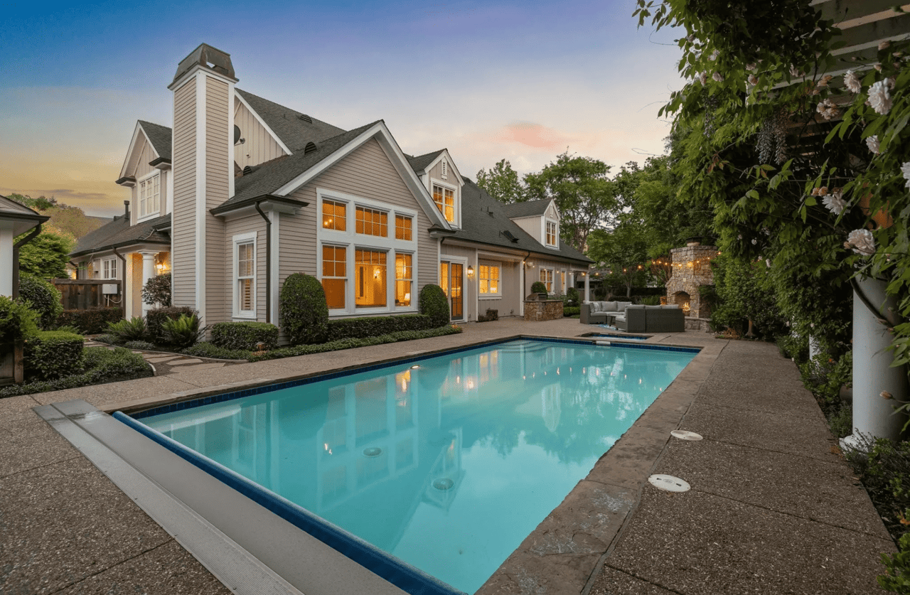 29 Sanford Lane