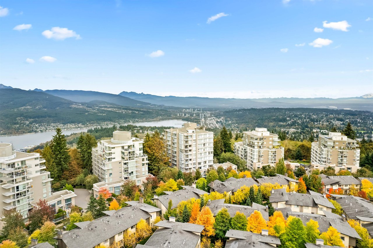 612-9266 University Cres
