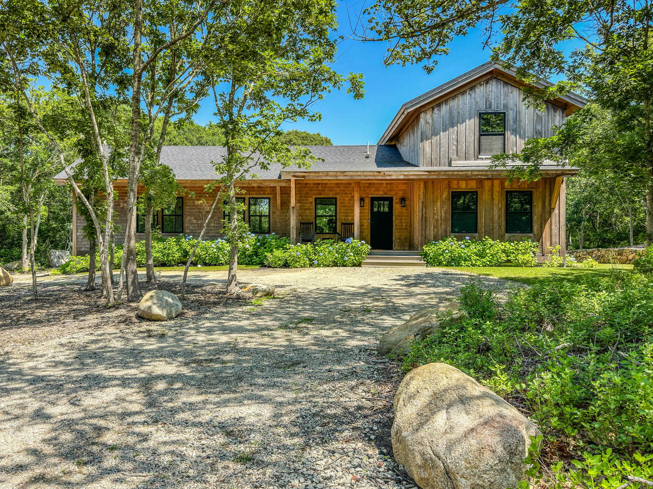 Modern Post and Beam in Chilmark