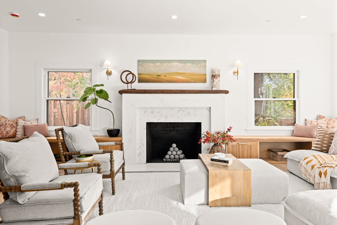 Healsburg Downtown Estate